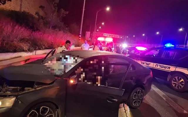 Police and medics at the scene of a double homicide near Ramle, May 2, 2026. (Israel Police) Police and medics at the scene of a double homicide near Ramle, May 2, 2026. (Israel Police)