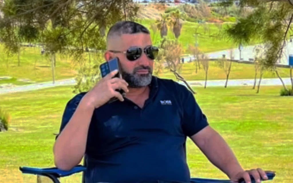 Defense Ministry civilian contractor Raad Abu al-Qi'an in an undated photo (X, used in accordance with Clause 27a of the Copyright Law)