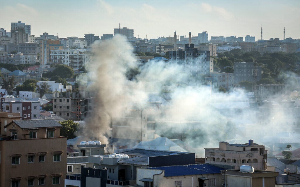 Smoke rises over a residential area after reported shelling in the Howl Wadaag district of Mogadishu, on June 4, 2026. (AFP)