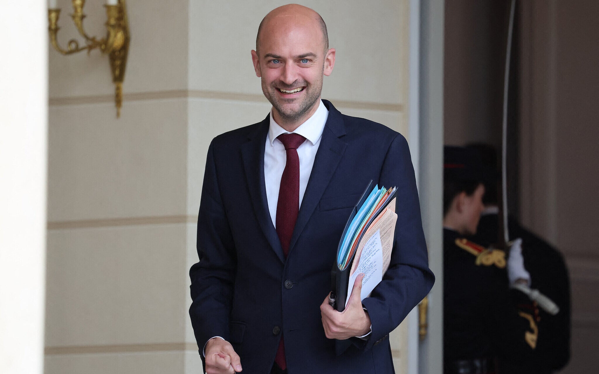 French FM: Paris will support UN sanctions relief only after ‘major...