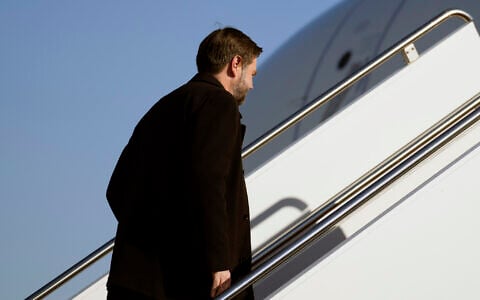 US Vice President JD Vance boards his plane at Joint Base Andrews, Maryland, January 27, 2025. (AP Photo/Ben Curtis, Pool)