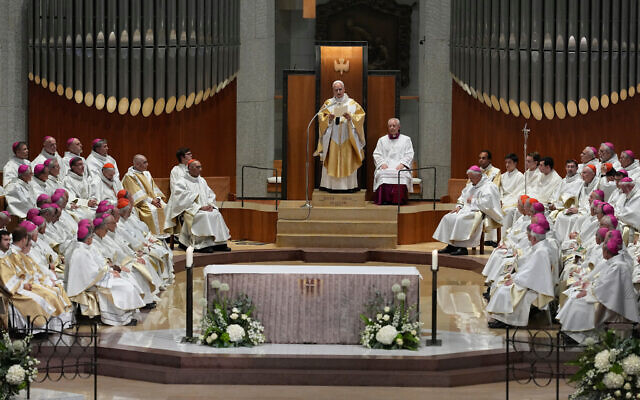 Pope Leo XIV, center, celebrates a mass in the Basilica of the Sagrada Familia in Barcelona, Spain, June 10, 2026 (AP Photo/Alessandra Tarantino) Pope Leo XIV, center, celebrates a mass in the Basilica of the Sagrada Familia in Barcelona, Spain, June 10, 2026 (AP Photo/Alessandra Tarantino)