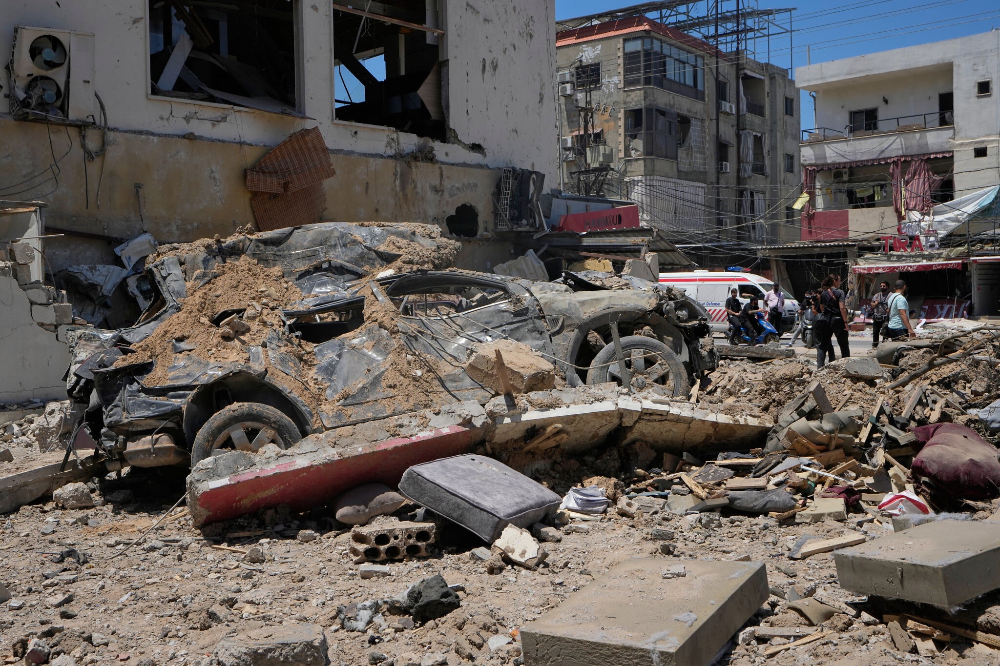Government reported to restrain IDF action in Lebanon to avoid derailing...