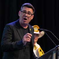 Labour party's Andy Burnham speaks after winning the Makerfield by-election, paving the way for a leadership challenge against UK Prime Minister Keir Starmer, in Wigan, England, June 19, 2026.(AP Photo/Jon Super)