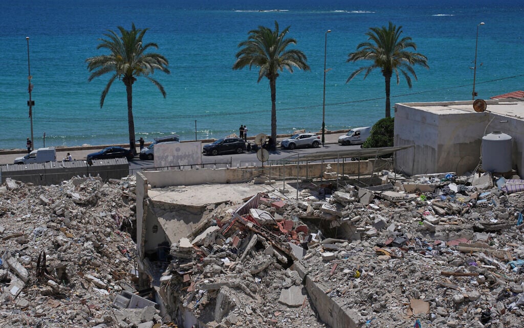 In Lebanon's Tyre, shaken residents pick up the pieces but fear renewed IDF strikes