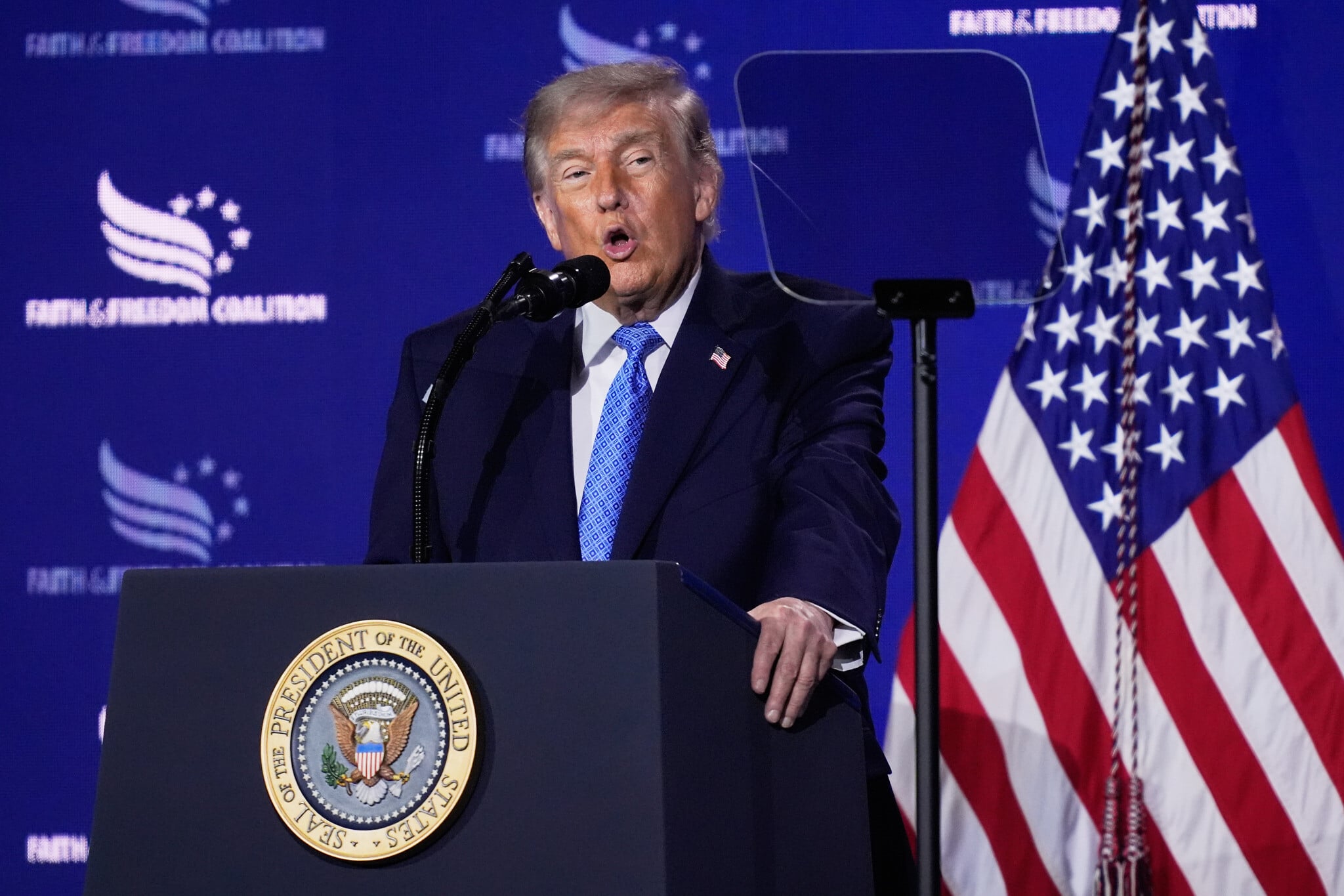 Trump accuses Iran of âfoolishâ ceasefire violation by firing on ships in...