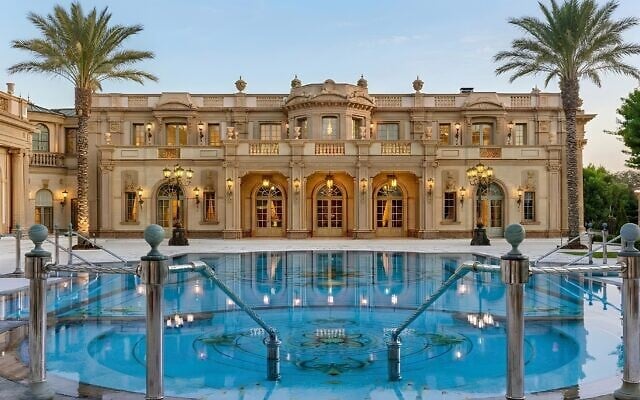 The outdoor swimming pool at Bat Sheba's Palace in Caesarea (Courtesy/Davidson Real Estate)