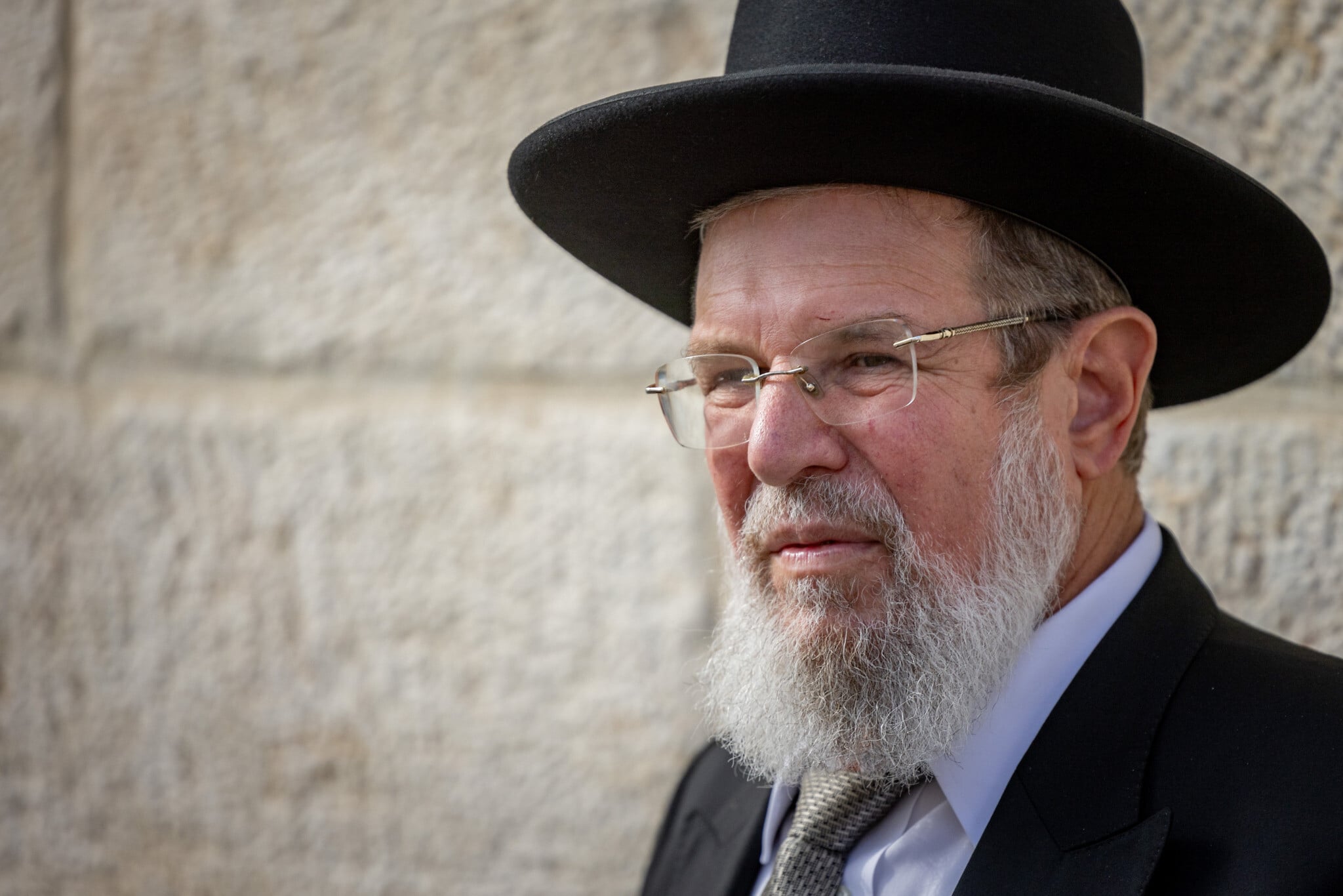 Chief rabbi condemns rioting, after Haredi mob attacks High Court judge’s home