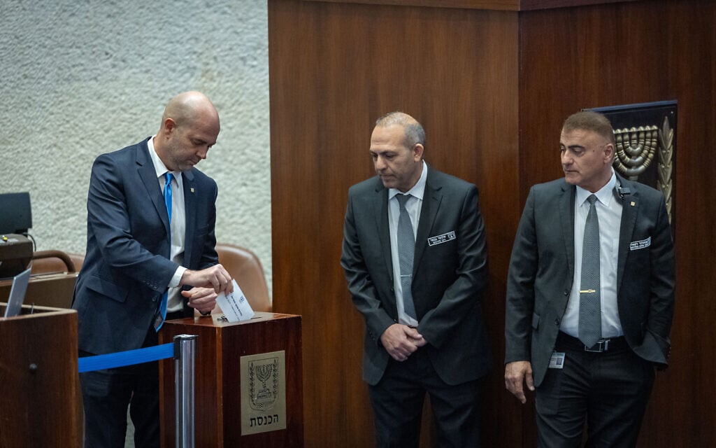 Knesset Speaker Amir Ohana votes for the next state comptroller at the plenum of the Knesset, in Jerusalem, June 3, 2026 (Yonatan Sindel/Flash90)