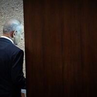 Prime Minister Benjamin Netanyahu casts a vote for the next state comptroller at the Knesset in Jerusalem, June 3, 2026. (Yonatan Sindel/Flash90)