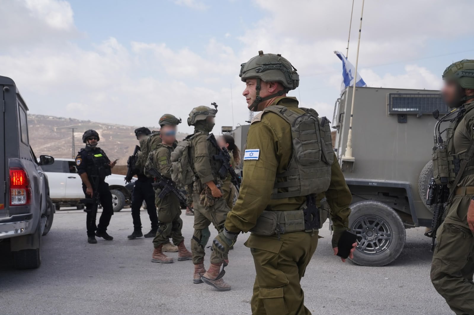 2 Israelis, 4 Palestinians killed in gunfight sparked by settler raid of Palestinian town