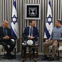 (L-R) Central Elections Committee chairman Noam Sohlberg, President Isaac Herzog and Shin Bet chief David Zini hold a meeting at the President's Residence, July 9, 2026. (Haim Zach/GPO)