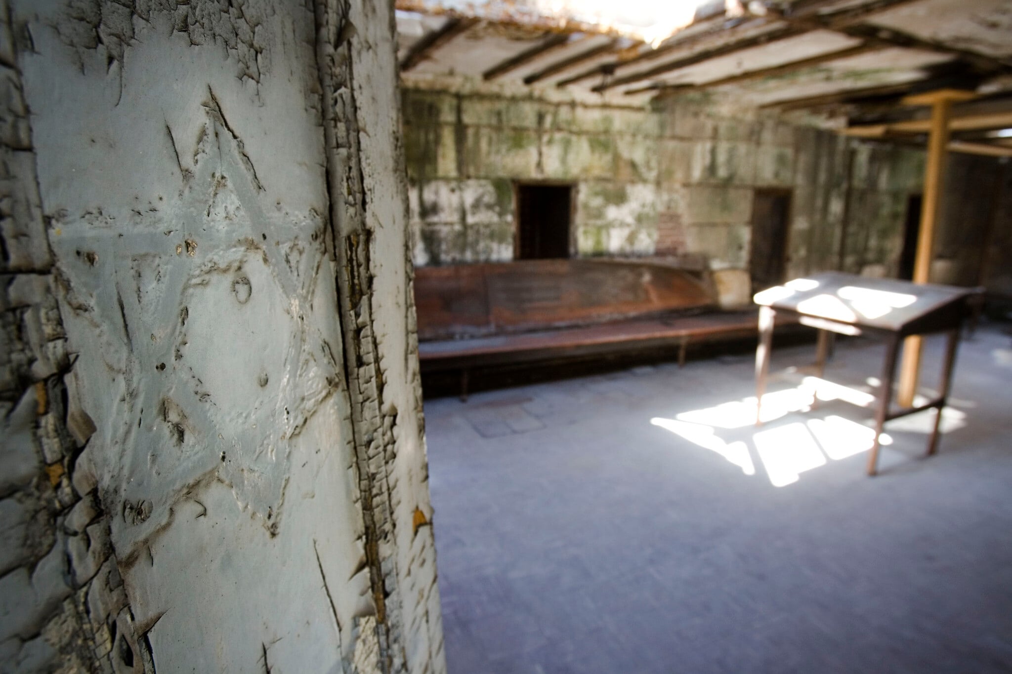 First US prison synagogue stages new exhibit with story of Jewish inmates who built it
