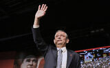 Republican People’s Party or (CHP) leader Ozgur Ozel gestures to party members during his speech during a CHP convention, in Ankara, April 6, 2025. (AP Photo/Ali Unal)