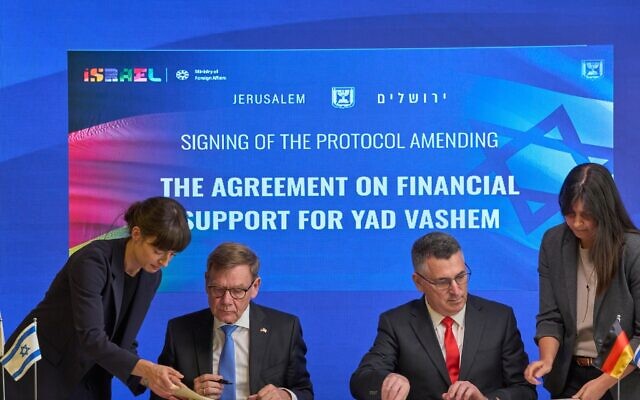 Foreign Minister Gideon Sa'ar, right, and his German counterpart Johann Wadephul sign documents during a joint press conference in Jerusalem, July 7, 2026. (AP/Ohad Zwigenberg) Foreign Minister Gideon Sa'ar, right, and his German counterpart Johann Wadephul sign documents during a joint press conference in Jerusalem, July 7, 2026. (AP/Ohad Zwigenberg)