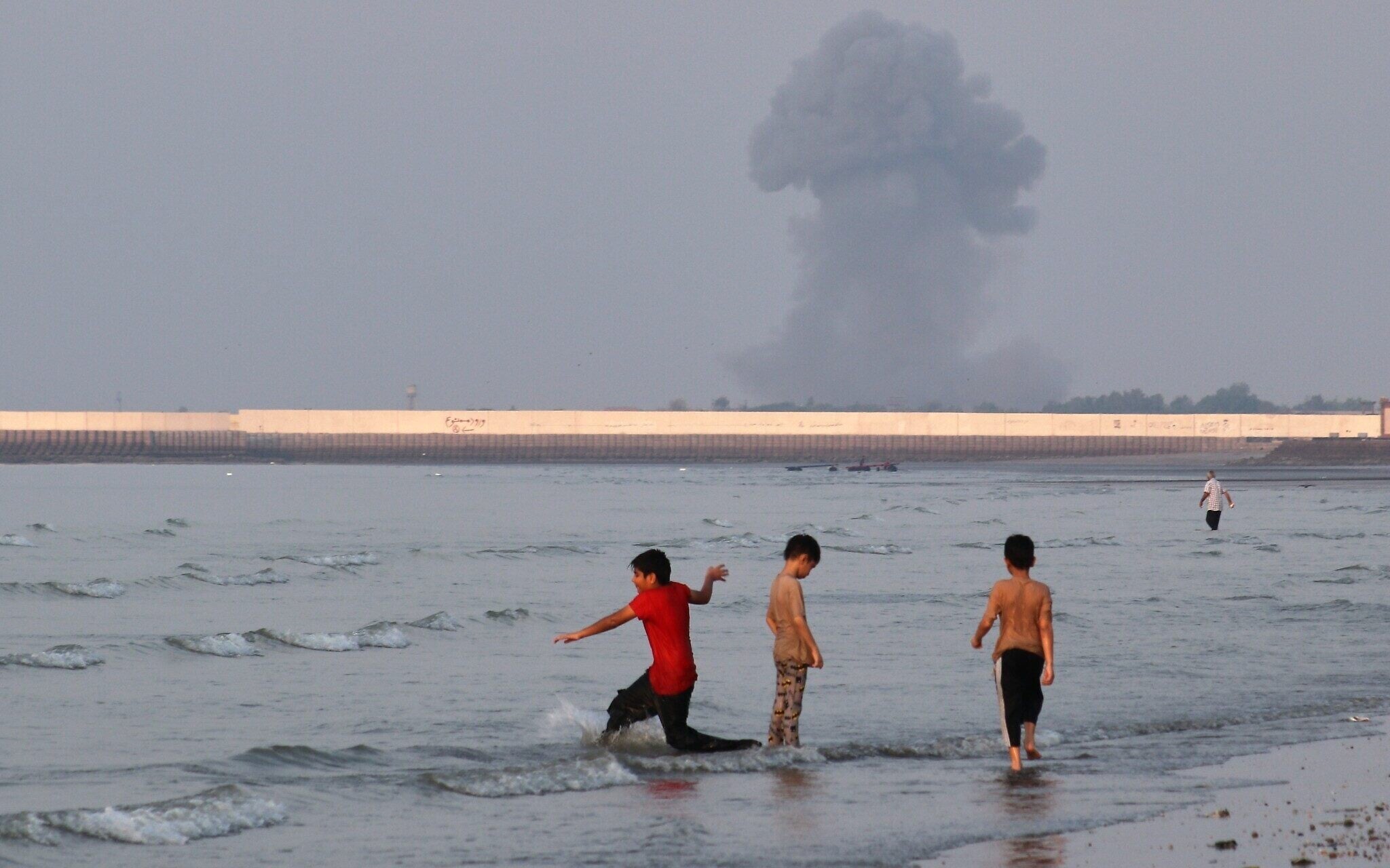 So who actually controls the Strait of Hormuz?