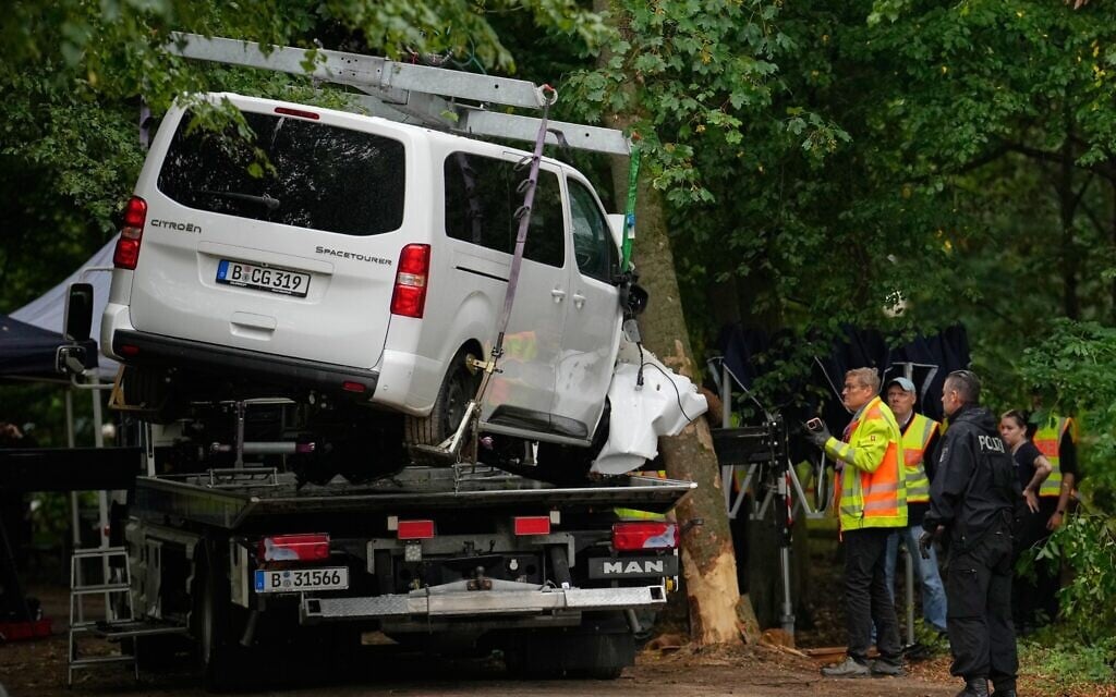 The vehicle used to ram into a crowd at the Pride march is removed in Berlin, July 26, 2026. (AP Photo/ Ebrahim Noroozi) The vehicle used to ram into a crowd at the Pride march is removed in Berlin, July 26, 2026. (AP Photo/ Ebrahim Noroozi)