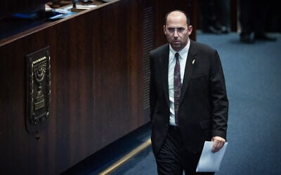 MK Simcha Rothman attends plenum session and a vote on a bill to split the duties and powers currently held by the attorney general between two separate officeholders, at the assembly hall of the Knesset in Jerusalem, July 15, 2026. (Yonatan Sindel/Flash90)