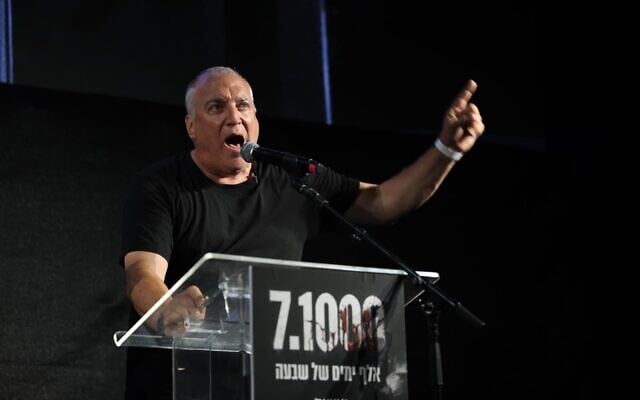 Eyal Eshel, father of slain IDF surveillance soldier Roni Eshel, speaks at the protest in Tel Aviv's Hostages Square, on July 2, 2026. (Marcelo Sznaidman/Pro-Democracy Protest Movement)