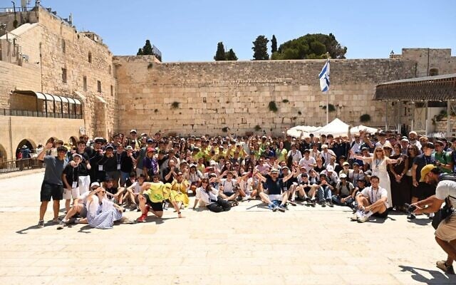 Maccabiah athletes visit the Western Wall in Jerusalem, July 13th, 2026 (Courtesy/Maccabiah 2026) Maccabiah athletes visit the Western Wall in Jerusalem, July 13th, 2026 (Courtesy/Maccabiah 2026)