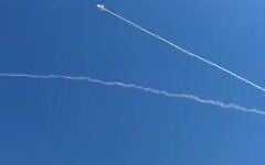 An interception seen in the sky near the Israeli city of Eilat and adjacent Jordanian city of Aqaba amid an Iranian missile attack on July 19, 2026. (screen capture: Telegram)