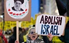 Anti-Israel demonstrators protest against the war in Iran on March 2, 2026, in New York City. (Adam Gray / GETTY IMAGES NORTH AMERICA / Getty Images via AFP)