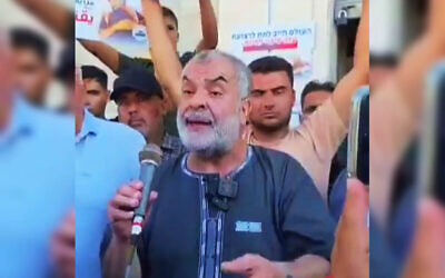 Nasser Esleem speaks at a protest over the killing of his son, Ahmad Esleem, who was shot by IDF troops while transporting aid into the Gaza Strip via the Kerem Shalom Crossing, on July 11, 2026. (Screenshot via X, used in accordance with Clause 27a of the Copyright Law)