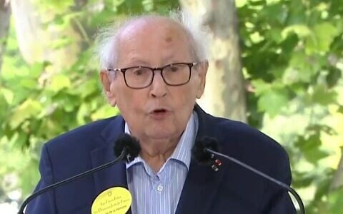 Serge Klarsfeld, president of the Association of Sons and Daughters of Jewish Deportees from France, speaks at a ceremony commemorating the Jews who were rounded up at Vel d'Hiv in 1942 and deported to Nazi concentration and death camps, on July 19, 2026. (Screenshot via CNEWS on YouTube)