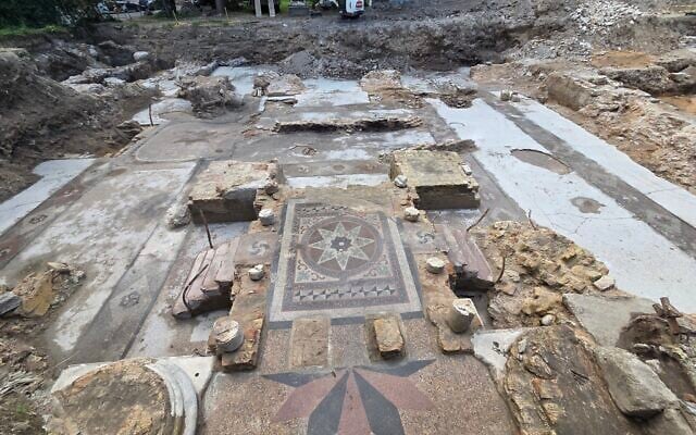 Aerial view of the excavation area and the Great Synagogue of Vilna (Rytis Tamulynas, Vilna Great Synagogue and Shulhoyf Research Project)