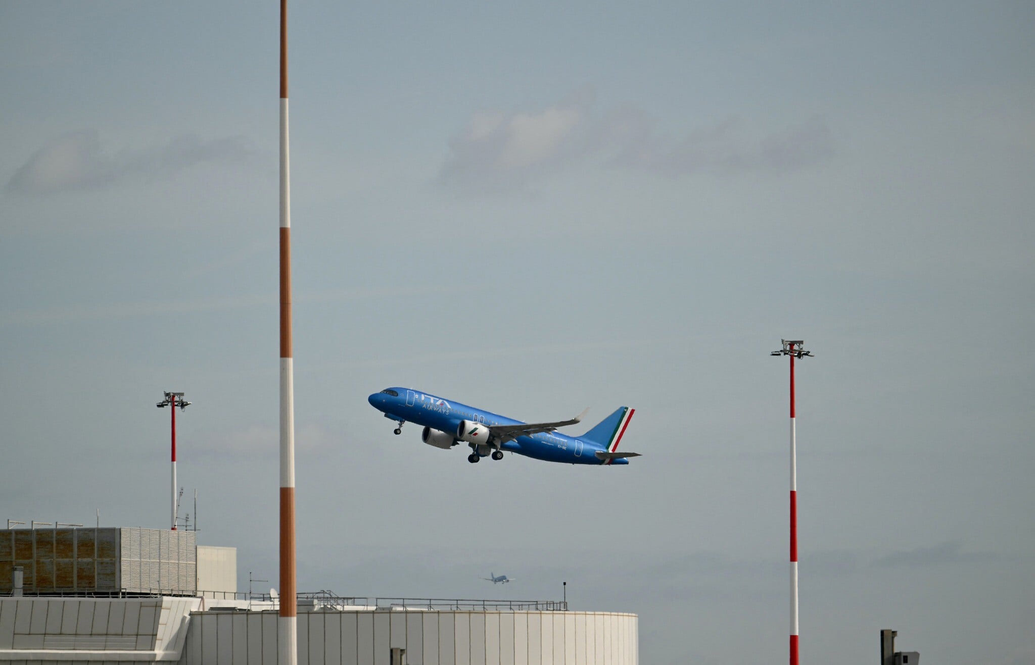 Rome Airport Reportedly Cancels Contract for Israeli Rafael Anti-Drone System