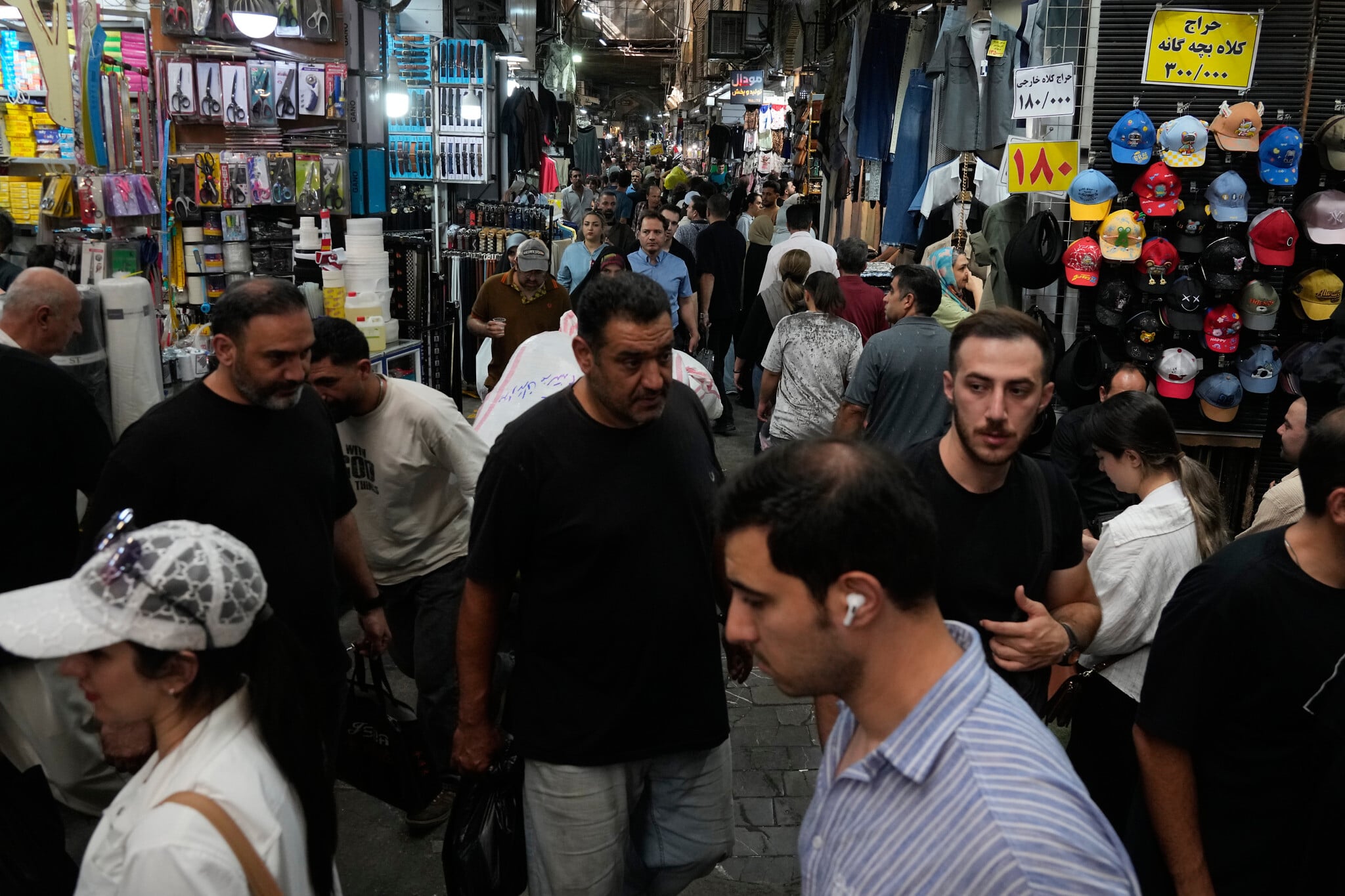 Iran Maintains Strict Conditions for Strait of Hormuz Access Amid Regional Tensions