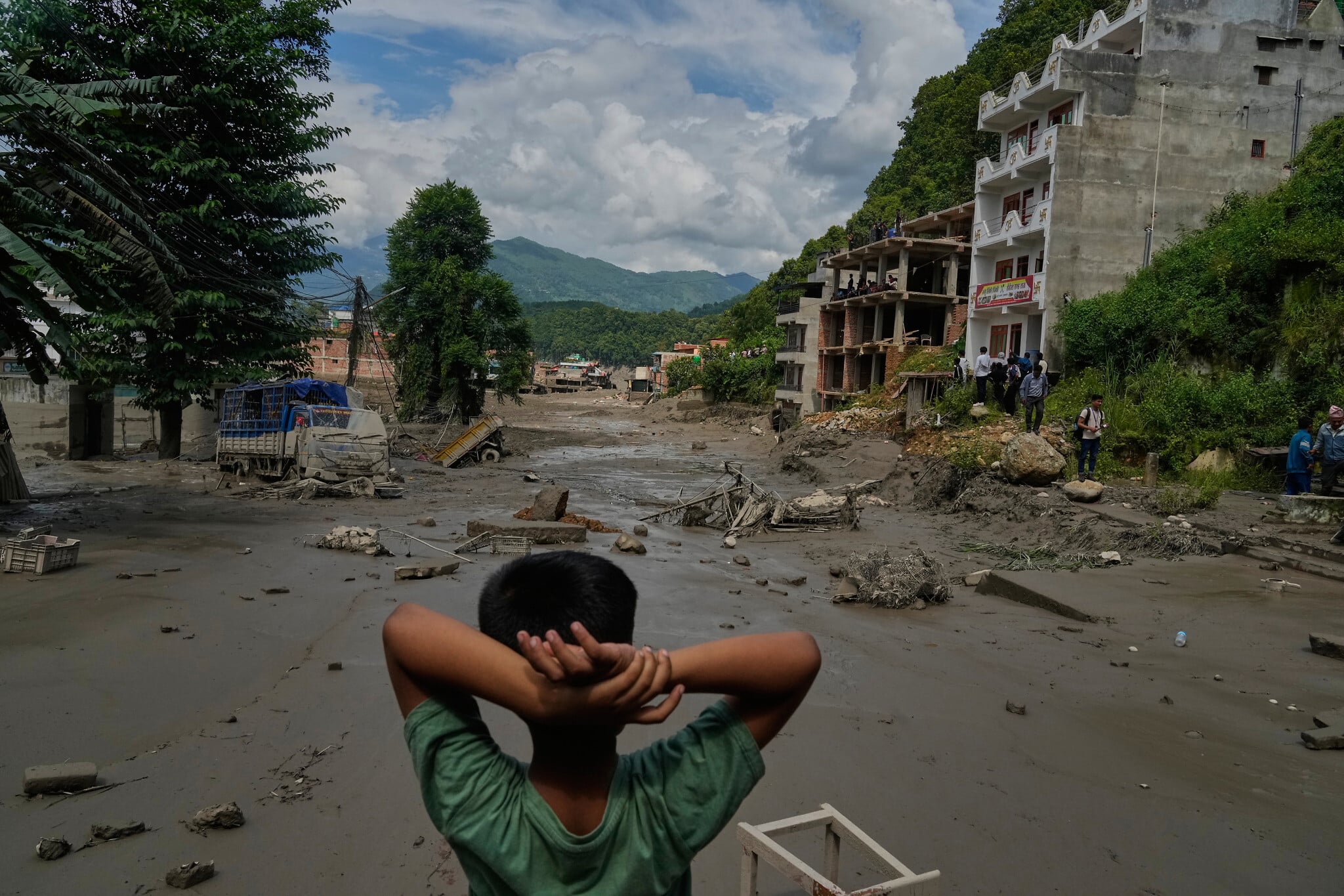At least 95 dead, 484 tourists missing, including Israeli, after Nepal-Tibet...