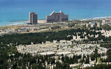Illustrative view of the Kfar Samir Cemetery in Haifa. April 13, 2012. (Moshe Shai/FLASH90)