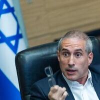 Knesset Finance Committee chair MK Hanoch Milwidsky leads a committee hearing, August 4, 2026. (Chaim Goldberg/Flash90)