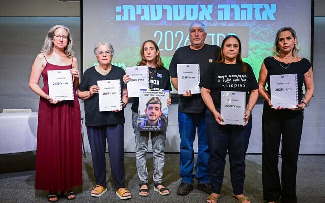 Bereaved families of the October 7 massacre, members of the October Council, attend a press conference in Tel Aviv, August 24, 2026. (Avshalom Sassoni/Flash90)
