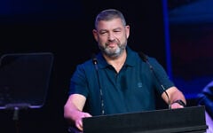 Ofer Winter at the launch of his People of Israel party, in Jerusalem, August 25, 2026. (Chaim Goldberg/Flash90)