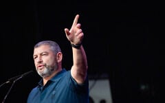 Ofer Winter at the launch of his new People of Israel party in Jerusalem, August 25, 2026. (Chaim Goldberg/Flash90)