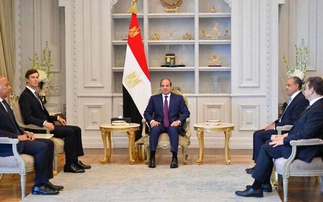 US senior official Jared Kushner (second from left) meets with Egyptian President Abdel-Fattah al-Sissi in El-Alamein, Egypt, on August 16, 2026. (Egyptian Presidency)
