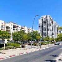 Homes in Carmei Gat, July 28, 2026 (Zev Stub/Times of Israel)
