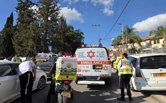 First responders on the scene of the stabbing of two young boys in Beit Shemesh, August 17, 2026. (Courtesy of Hatzalah)