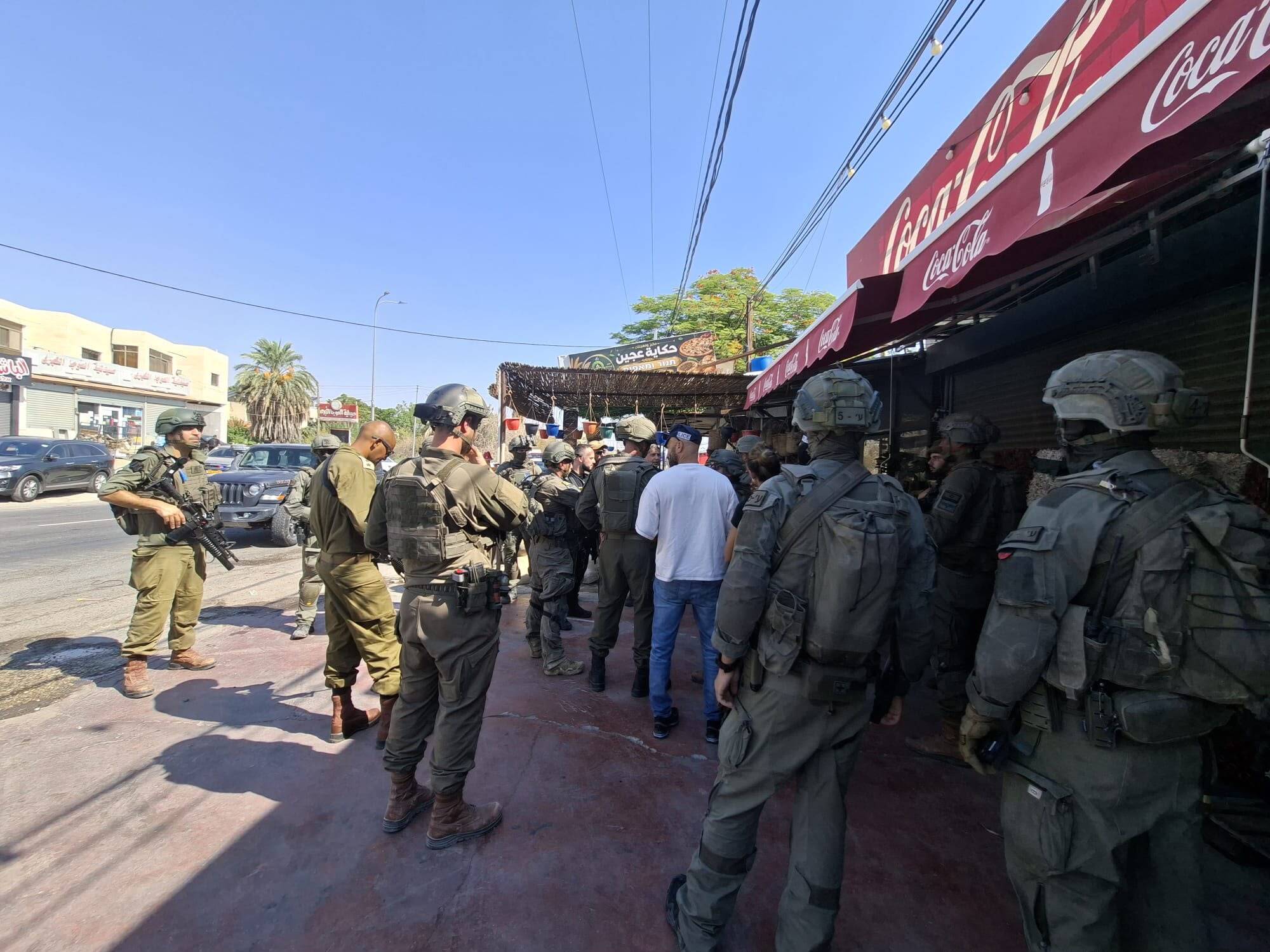 Military Verifies Extensive Search for West Bank Knife Attacker Military Verifies Extensive Search for West Bank Knife Attacker