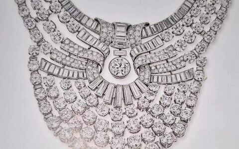 A Van Cleef and Arpels necklace stolen from Vienna’s Museum of Applied Arts, on August 27, 2026.(INTERPOL via X)