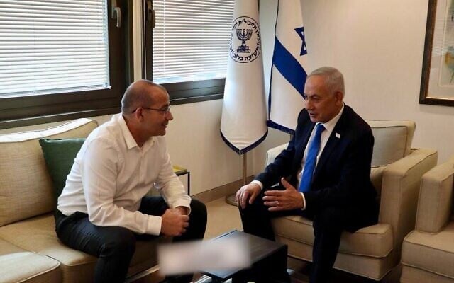 Prime Minister Benjamin Netanyahu holds a working meeting with Mossad Director Roman Gofman at the Mossad headquarters, June 17, 2026. (Prime Minister's Office)