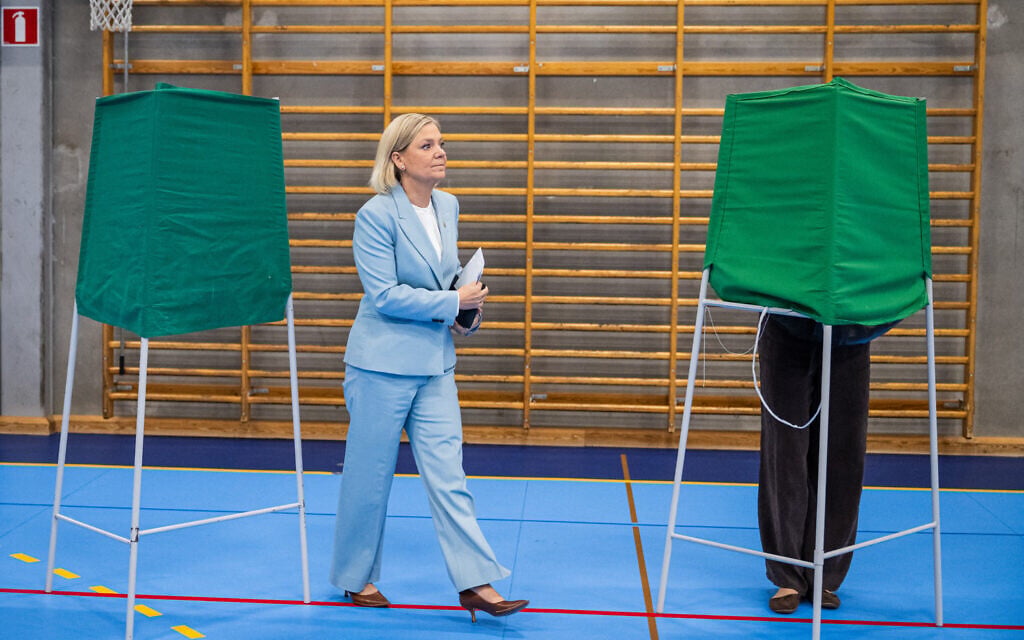 Social Democratic Party leader Magdalena Andersson walks on her way to cast her vote at a polling station in a school during Sweden’s general election, in Nacka on September 13, 2026. (Jonathan NACKSTRAND/AFP) Social Democratic Party leader Magdalena Andersson walks on her way to cast her vote at a polling station in a school during Sweden’s general election, in Nacka on September 13, 2026. (Jonathan NACKSTRAND/AFP)