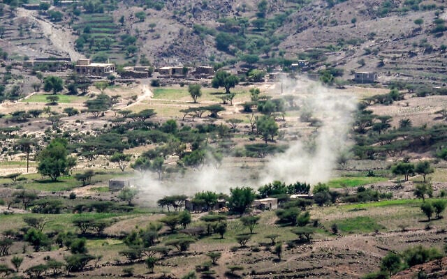 Smoke rises following strikes during ongoing fighting between Houthi and Saudi-backed Yemeni government forces along the frontlines in al-Kadha, west of Taiz in western Yemen, on September 16, 2026. (Ahmad AL-BASHA/AFP) Smoke rises following strikes during ongoing fighting between Houthi and Saudi-backed Yemeni government forces along the frontlines in al-Kadha, west of Taiz in western Yemen, on September 16, 2026. (Ahmad AL-BASHA/AFP)