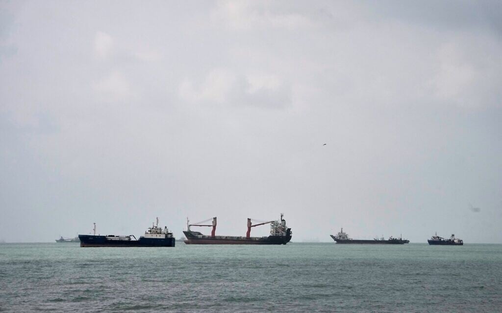Commercial vessels lie anchored in the Strait of Hormuz off Bandar Abbas, Iran, September 4, 2026. (AP Photo/Vahid Salemi) Commercial vessels lie anchored in the Strait of Hormuz off Bandar Abbas, Iran, September 4, 2026. (AP Photo/Vahid Salemi)