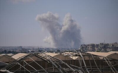 The Israeli army demolishes buildings east of Khan Younis, in the southern Gaza Strip, September 4, 2026. (AP Photo/Abdel Kareem Hana)