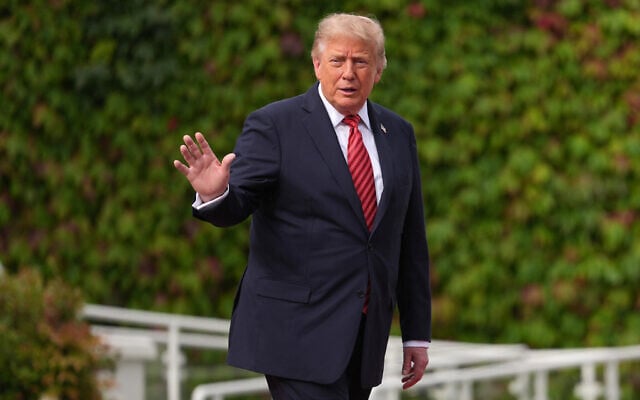 US President Donald Trump leaves after visiting Ireland’s President Catherine Connolly at Aras an Uachtarain in Dublin, Ireland, on September 12, 2026. (AP Photo/Kin Cheung) US President Donald Trump leaves after visiting Ireland’s President Catherine Connolly at Aras an Uachtarain in Dublin, Ireland, on September 12, 2026. (AP Photo/Kin Cheung)