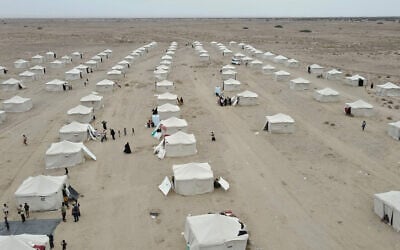 Tents are lined up in the Al-Firdaws camp for displaced Yemenis in Ras Imran, on the western outskirts of Aden, Yemen, September 17, 2026. (AP Photo/Abdulnasser Alseddik) Tents are lined up in the Al-Firdaws camp for displaced Yemenis in Ras Imran, on the western outskirts of Aden, Yemen, September 17, 2026. (AP Photo/Abdulnasser Alseddik)
