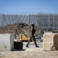 Israeli soldiers seen along the Israeli border with the Gaza Strip, September 6, 2026. (Tsafrir Abayov/Flash90)